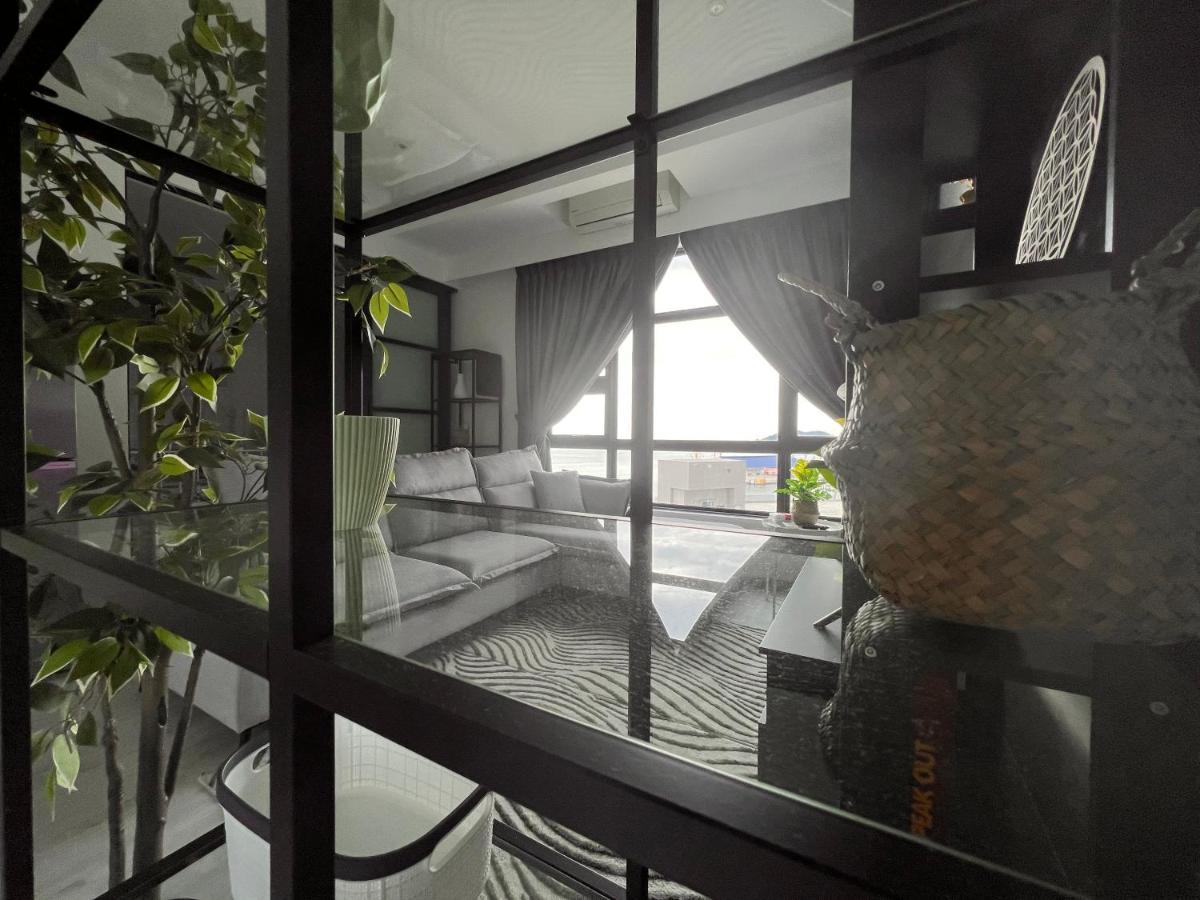 Jesselton Quay Suite By Backyard Kota Kinabalu Exterior photo