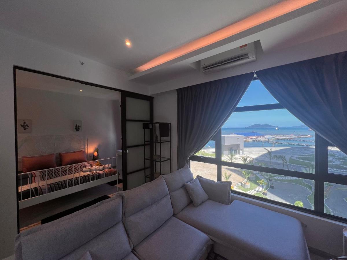 Jesselton Quay Suite By Backyard Kota Kinabalu Exterior photo